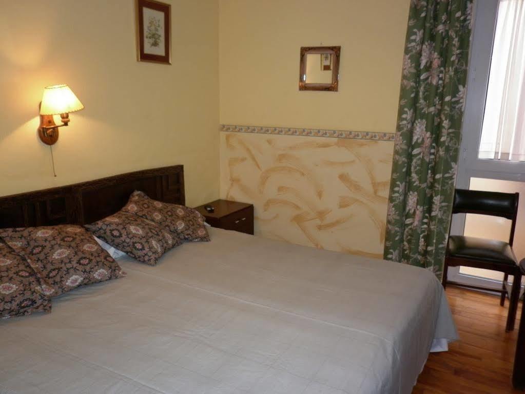Fonda Cerdanya 호텔 Puigcerdà 외부 사진